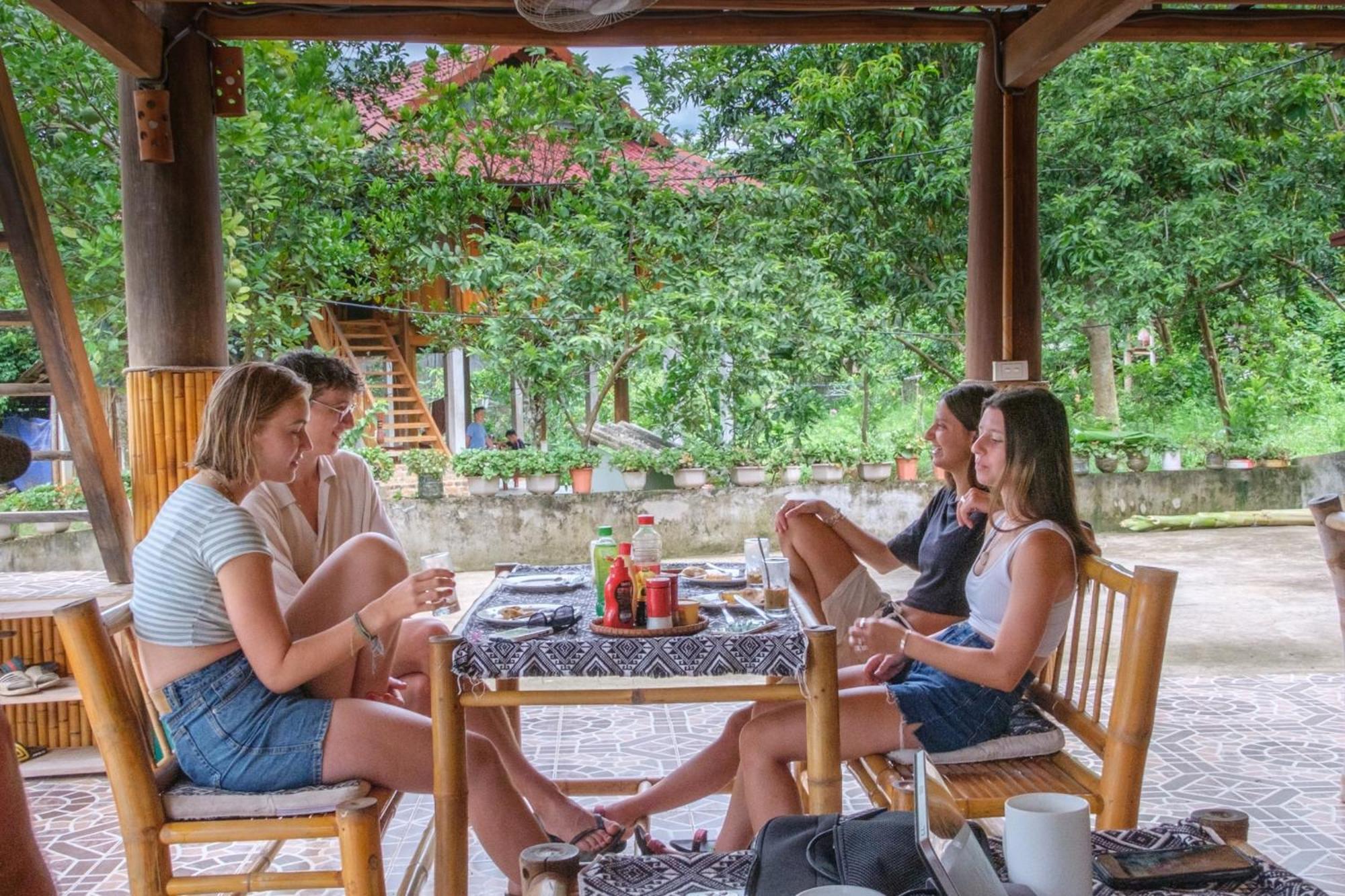 Nha Tan - Mai Chau Homestay And Tours 외부 사진