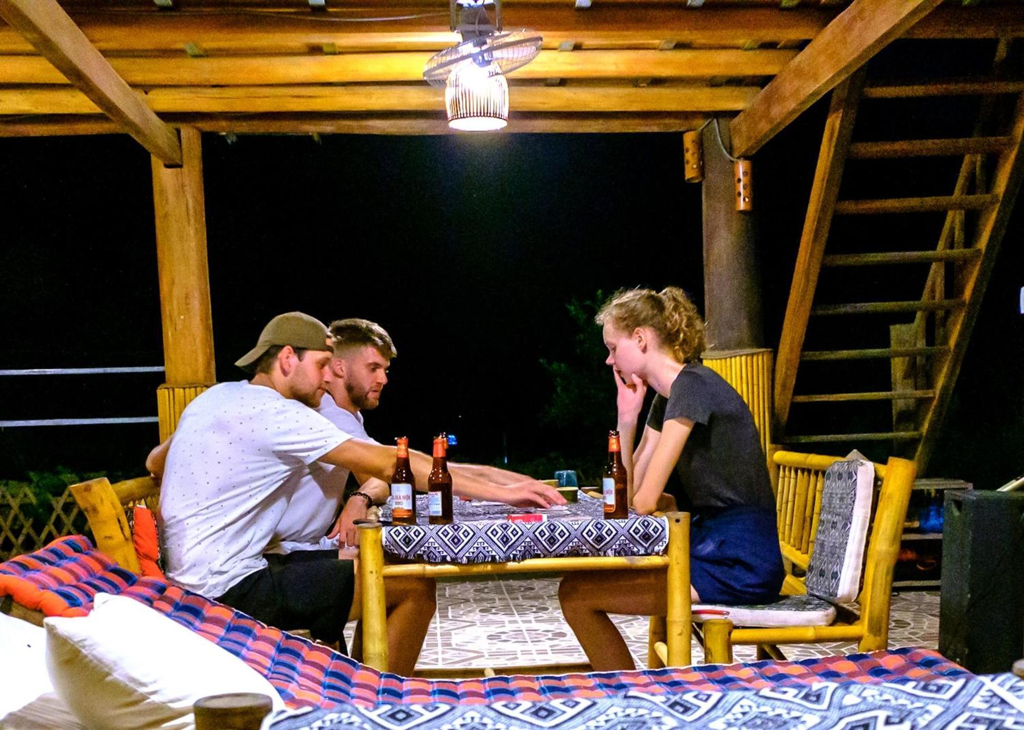 Nha Tan - Mai Chau Homestay And Tours 외부 사진